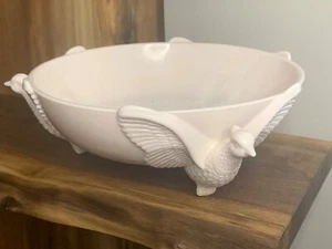 Vintage Jeannette Shell Pink Milk Glass 8" Footed Pheasant Bowl 3 Bird 1958-1959 - Picture 1 of 10