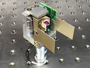 Specchio selettore laser a scorrimento lineare Schneeberger ad a solenoide 10 mm 532 nm - Foto 1 di 10