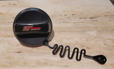 Ford Fiesta MK6 ST150/ST500/ZTec S = tapa de combustible personalizada Foto 1 de 4