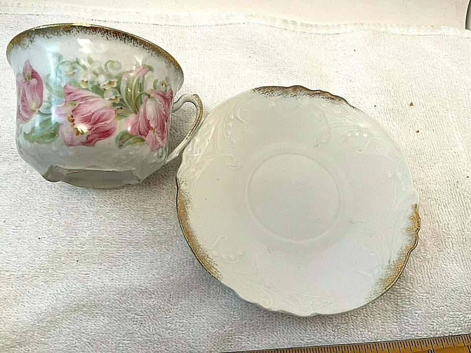 Taza y platillo de porcelana muy de colección rosa detalle dorado bávaro  Foto 1 de 3