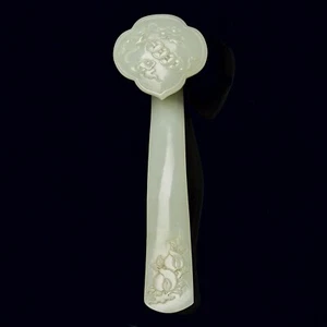 Qing Dynasty White Jade Ruyi - Picture 1 of 8