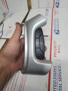 GM OEM Cruise Control Switch 15819309 - Picture 1 of 2