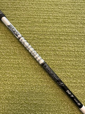Varilla de madera de calle Titleist Graphite Design Tour AD DI 7S edición negra Foto 1 de 3