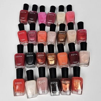 Lote de 26 esmaltes de uñas Zoya - rojo, rosa, bronce, oscuro, claro y crema, blanco roto  Foto 1 de 4