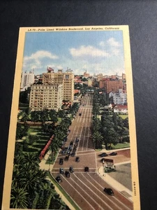 LOS ANGELES KALIFORNIEN CA PALMEN GEFÜTTERT WILSHIRE BLVD UNBENUTZTE LEINENPOSTKARTE - Bild 1 von 2