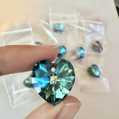 Lote de 10 piezas colgantes corazón cristal Swarovski 18 mm joyería bermudas cuentas azules Foto 1 de 2