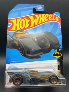 Batmobile Hot Wheels 2023 HKG99 HW Batman 3/5 dunkelgrau 103/250 - Bild 1 von 4