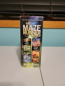 The Maze Runner Book Series James Dashner Delacorte Press 4 Paper Back Books Set - Bild 1 von 2