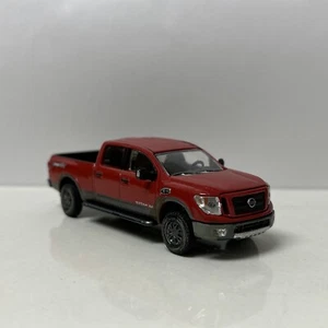 2019 19 Nissan Titan XD PRO-4X Collectible 1/64 Scale Diecast Diorama Model - Picture 1 of 4