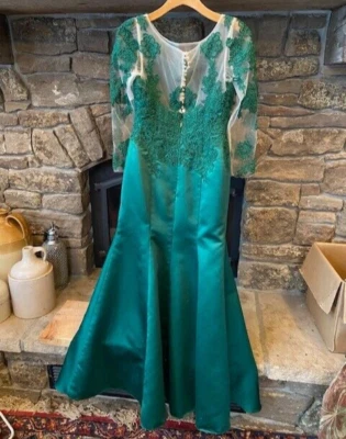 JJs House Bridesmaid/Evening Dress SatinLace Emerald Green sz.6 MermaidHollywood - Image 1 of 4