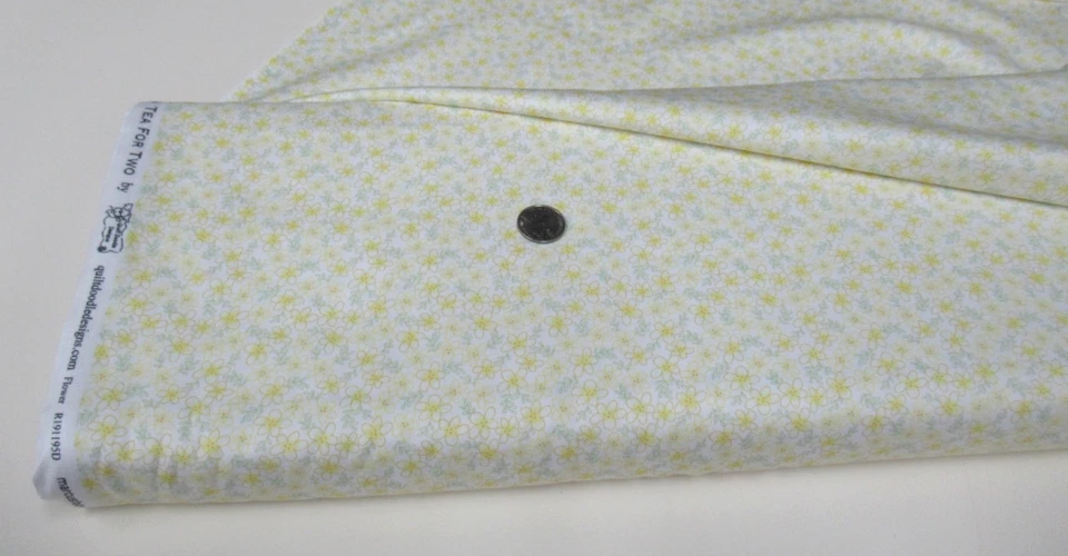 MARCUS quilt-craft fabric SKETCH FLOWER yellow 2 yds (r-191195) Tea For Two - Image 1 of 1