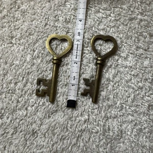 Solid Brass Heart Shaped 3" Keys Antique Vintage Crafts Or Decor Set Of Two - Picture 1 of 3