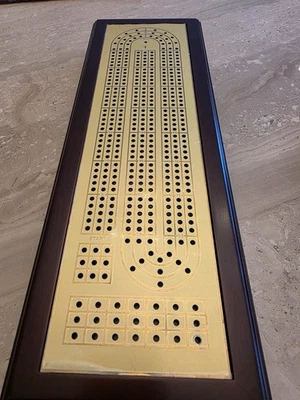 continuous cribbage board in hardwood case. - Image 1 of 4