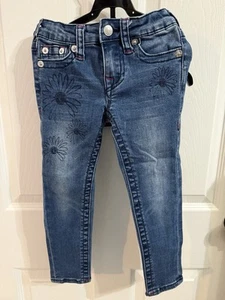 True Religion Girls  Super T jeans, Size 4 EUC - Picture 1 of 8