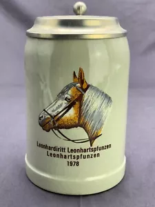 ALTER BIERKRUG KRUG HUMPEN AUS KERAMIK ZINNDECKEL PFERD 16cm HOCH - Bild 1 von 9