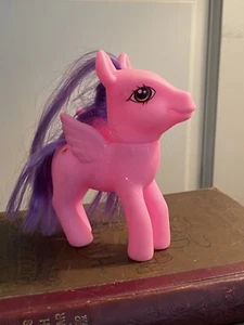 Greenbrier International rosa lila Pegasus Pony 4"" Figur - Bild 1 von 3