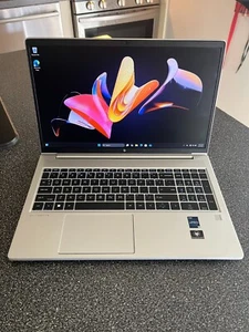 HP EliteBook 650 G9 Laptop Intel Core i5-1245U 16GB DDR4 256 GB SSD Widow 11 - Photo 1/7