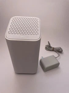 Comcast Xfinity XB7-T GIGABIT Modem WiFi Router with Power Cord AS IS POWERS ON - Picture 1 of 5