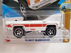 2025 Hot Wheels '75 Blaz We Custom White 115/250 - Picture 1 of 2