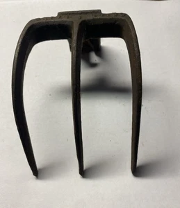 Vintage Planet Jr 3 Tooth Rake - Picture 1 of 4