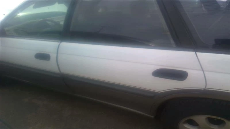 Used Rear Left Door Assembly Rear Side fits: 1999 Subaru Legacy SW electric wind - Imagem 1 de 4