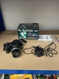Fujifilm FinePix 6900 Zoom 3.1MP Digital Camera 6x Optical Zoom Boxed - Picture 1 of 5