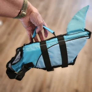 Chaleco salvavidas corazón a cola perro aleta de tiburón azul tamaño pequeño dispositivo de flotación para mascotas - Imagen 1 de 4