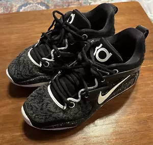 KD15 TB Team Basketball Shoes Black/White D09826 002 size 6 youth NICE! - Picture 1 of 11