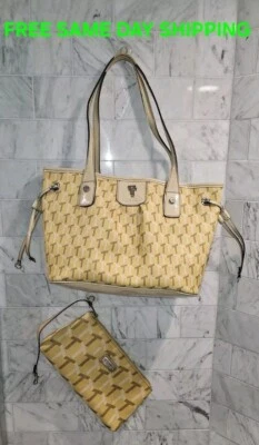 Bolsa tote Tignanello Signature amarelo pálido + bolsa de embreagem FRETE GRÁTIS  - Imagem 1 de 4