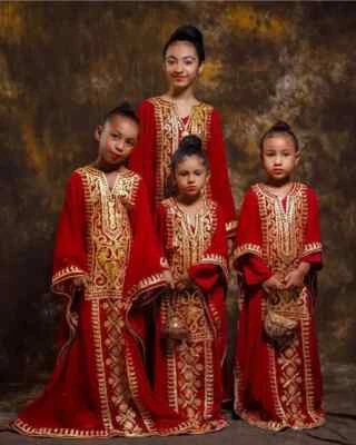 Vestido largo Kaftan Ramzan Eid Venta Elegante para niños Georgette boda marroquí Foto 1 de 4