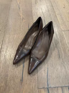 Décolleté Gucci marrone scuro pelle slip on punta tacco a stiletto taglia 38C US 8 - Foto 1 di 10