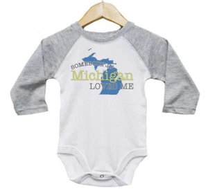 CHILDS BODYSUIT, INFANT ROMPER, Somebody In Michigan Loves Me, MI RAGLAN - Picture 1 of 16