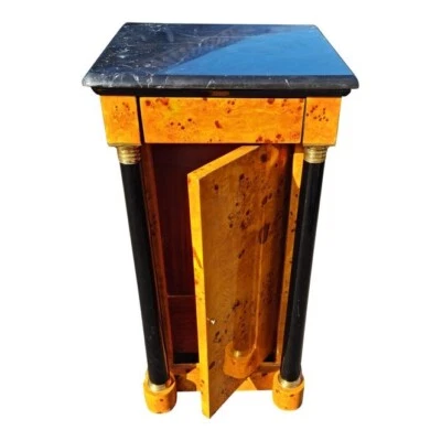 Olmo de noche estilo imperio, mesa esquinera con mármol negro Foto 1 de 4