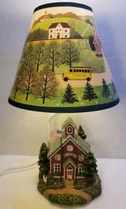 VINTAGE 90S STYLE SCHOOL "BEAUTIFUL COUNTRY" LAMP - Picture 1 of 12