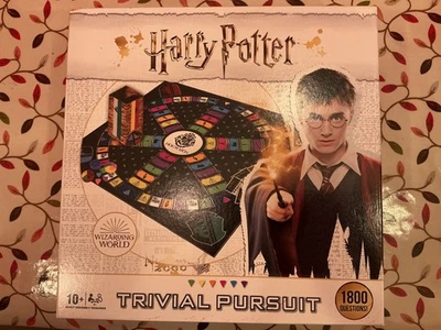 Trivial Pursuit Harry Potter Ultimate Board Game Hasbro 2021 used and complete  - Image 1 of 4
