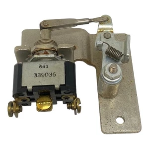 Interruptor de conmutación de bloqueo de seguridad 339036 SPDT 10A/250VAC - Imagen 1 de 2