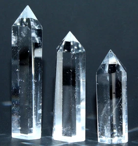 3 AAA Polished Brazilian Quartz Points / 2.61", 2.17" & 1.82" / 82.21 gr / 3636 - Picture 1 of 10