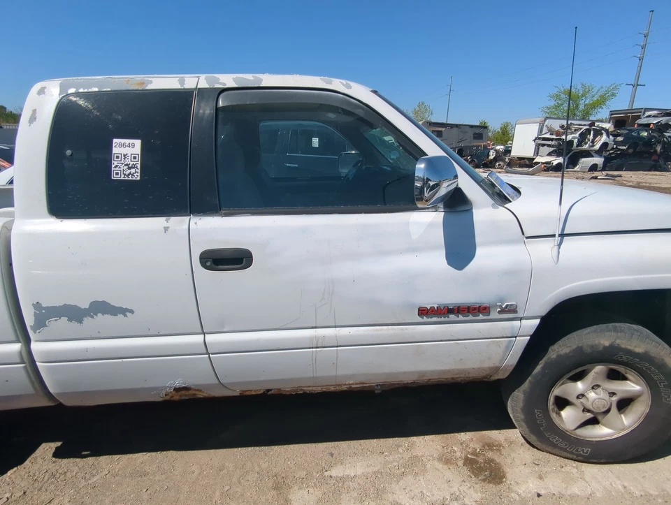 1994-2001 Dodge Ram 1500 Passenger Front Door Oem ZRWLE - Image 1 of 1