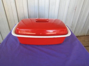 Enamelware Baking Casserole Dish Lidded Large Red and White 1950s Vintage - Picture 1 of 8