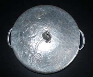 Vintage Collectible Hand Wrought Kent Aluminum Tulip Casserole Dish #461. - Picture 1 of 7