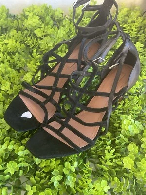 Tacones BCBG gamuza negra talla 9 usados una vez hermosos! Foto 1 de 3