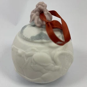 Vintage Lladro 2002 Christmas Ball porcelain bisque w/box - Picture 1 of 7
