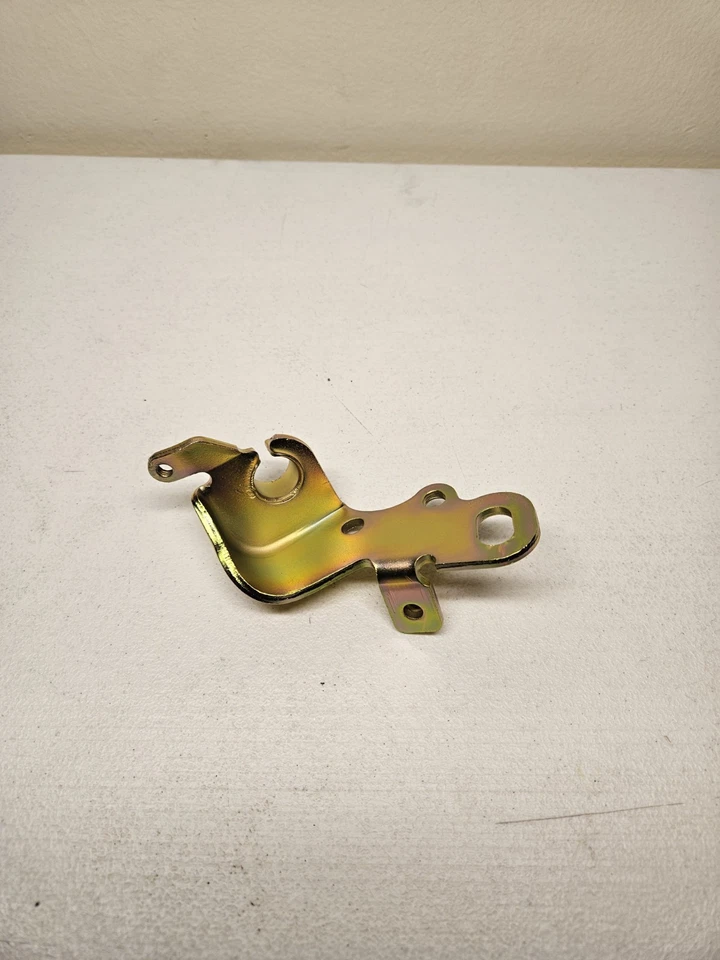 Yellow Zinc 1988-1991 Honda Crx/EF D Series Manual Clutch Cable Bracket - Image 1 of 1