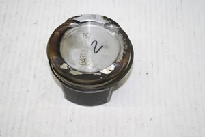 BMW X1 U11 Piston 11255A27AC3 B48B20 - Picture 1 of 3