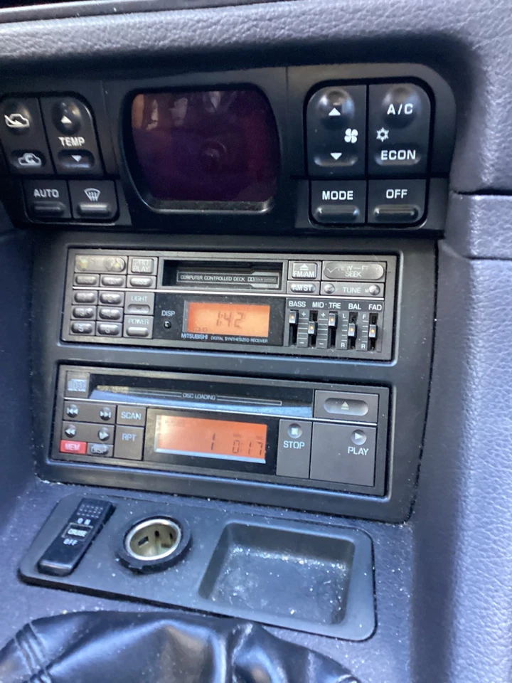 Radio sigilosa Mitsubishi 3000gt/Dodge 91-93  Foto 1 de 3