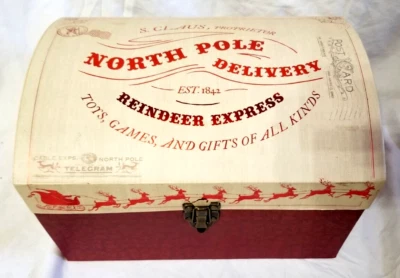 VTG Santa Reindeer Lg Xmas Present Gift Box w Rope Handles 14"x10"x9" Turtle Top - Image 1 of 4