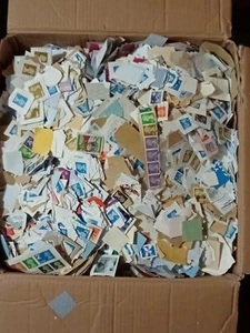 5kg UK definitive kilo ware on-paper stamps USED direct from charity shops - Picture 1 of 1