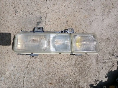  Pontiac 6000 1991 OEM faro luz lado derecho del pasajero  Foto 1 de 2