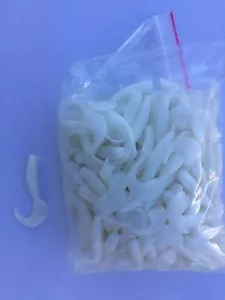 100ct 2.5 "White Curly Tail Grub cebo Plastic Soft Fishing Señuelo Bass Walleye - Imagen 1 de 2