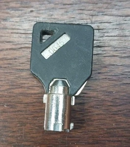 WERKZEUGKASTENSCHLÜSSEL ERSATZ 0645 SCHLÜSSEL ROHR RUND - Bild 1 von 1